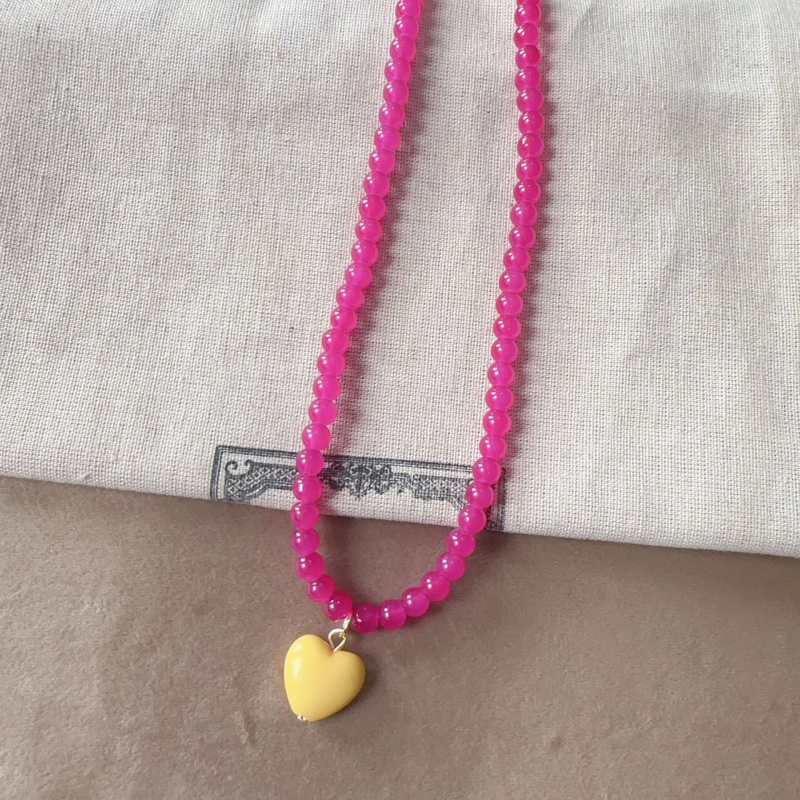 suzyacc kr dél-koreai designer színes kontrasztos szerelmes gyöngyökből készült női nyaklánc 2025 új kulcscsont lánc