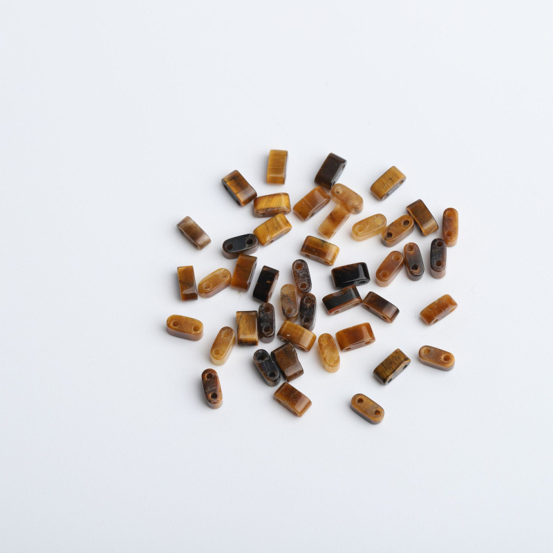 Természetes kőből készült dupla lyukú üveg rizsgyöngy nyaklánc, karkötő TILA gyöngyök DIY négyzet alakú laza gyöngyök kiegészítők anyag