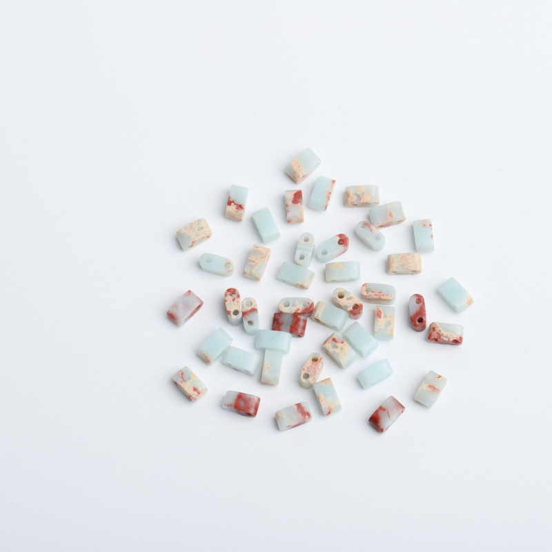 Természetes kőből készült dupla lyukú üveg rizsgyöngy nyaklánc, karkötő TILA gyöngyök DIY négyzet alakú laza gyöngyök kiegészítők anyag