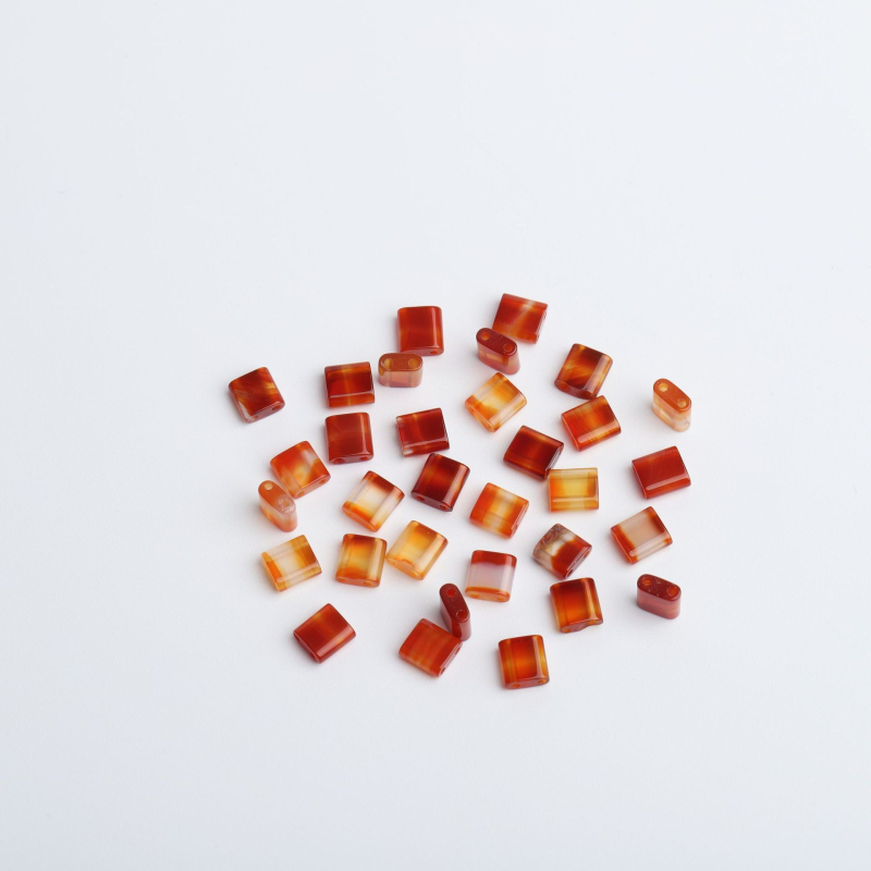 Természetes kőből készült dupla lyukú üveg rizsgyöngy nyaklánc, karkötő TILA gyöngyök DIY négyzet alakú laza gyöngyök kiegészítők anyag