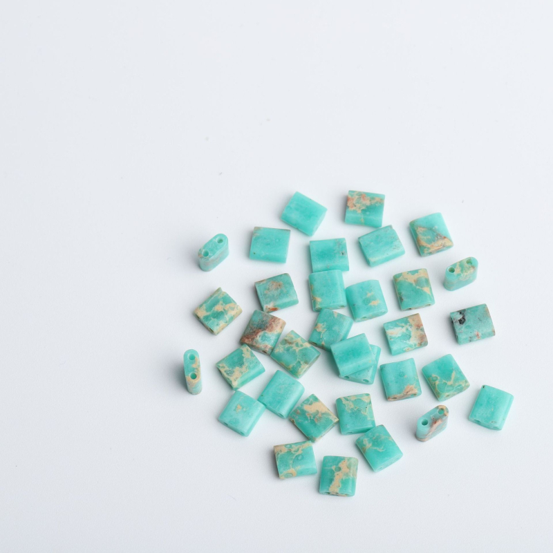 Természetes kőből készült dupla lyukú üveg rizsgyöngy nyaklánc, karkötő TILA gyöngyök DIY négyzet alakú laza gyöngyök kiegészítők anyag