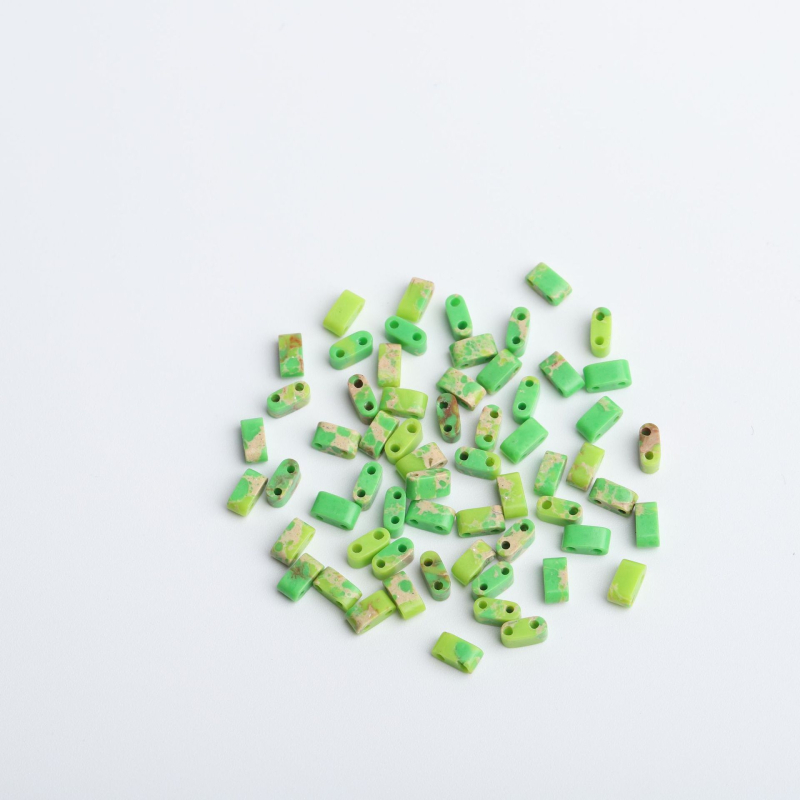 Természetes kőből készült dupla lyukú üveg rizsgyöngy nyaklánc, karkötő TILA gyöngyök DIY négyzet alakú laza gyöngyök kiegészítők anyag