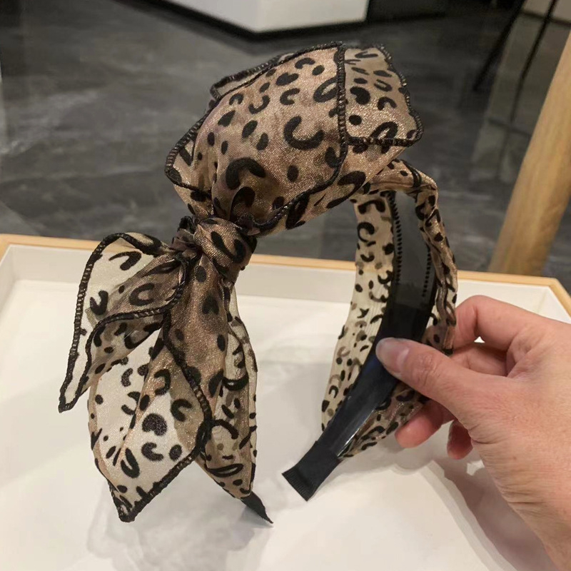 Fogazott, csúszásmentes francia leopárdmintás hajkarika női koreai stílusú retró széles peremű hálós masni fejpánt internetes népszerű divatos hajkiegészítők
