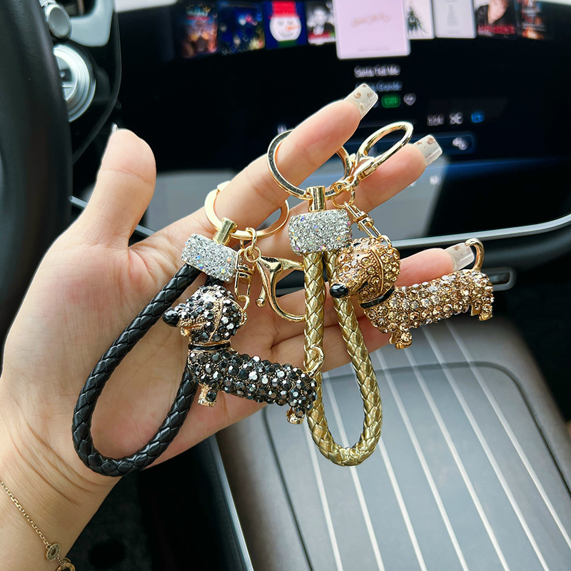 Új, gyémántokkal kirakott tacskó kutya kulcstartó, internethírű ötvözetből készült kiskutya autó kulcstartó lánc, kreatív táska, dekoratív medál