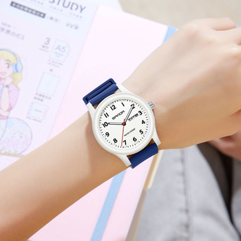 Kellad Paari väike kell kalendriga Teismelistele ja üliõpilastele Trendikas moodne universaalne loominguline elektrooniline kvartskell
