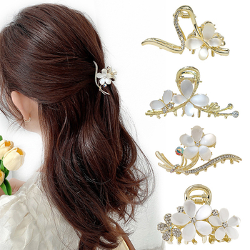 Tavaszi és nyári legkelendőbb opálvirágos hajtű női, gyönyörű, közepes méretű, hajcsatos, hátsó fejpántos fejdísz, ötvözött hajdíszek