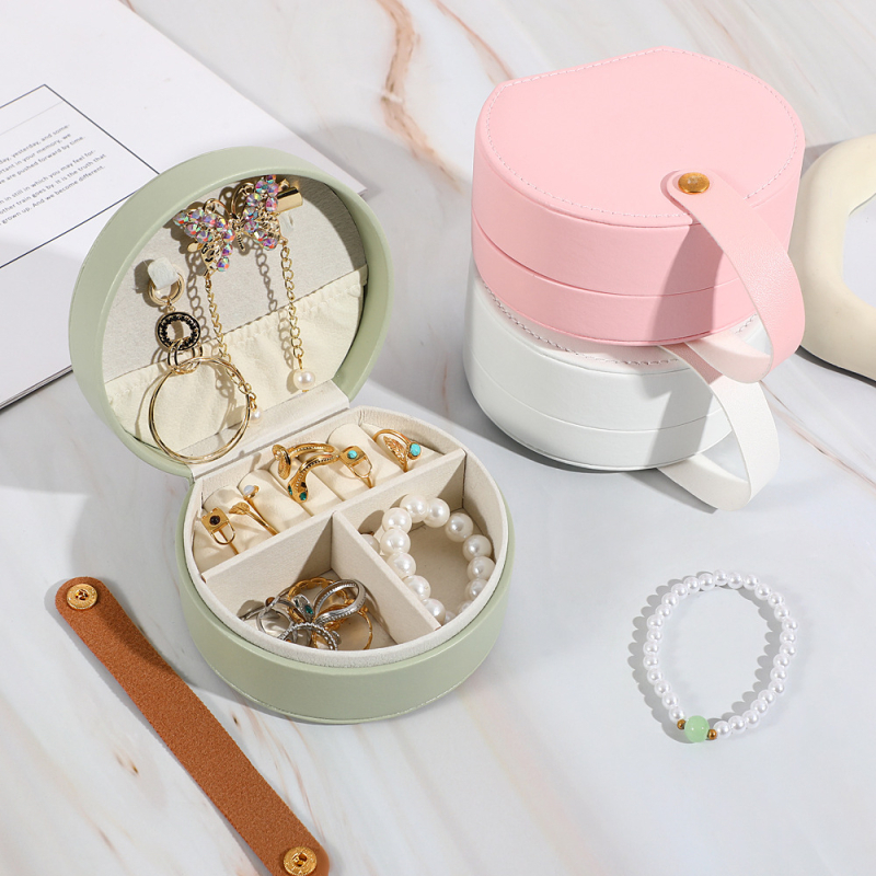 Csúcskategóriás félkör alakú hordozható mini ékszerdoboz hordozható utazási ékszer kiegészítők fülbevalók fülbevaló tárolódoboz bőr doboz