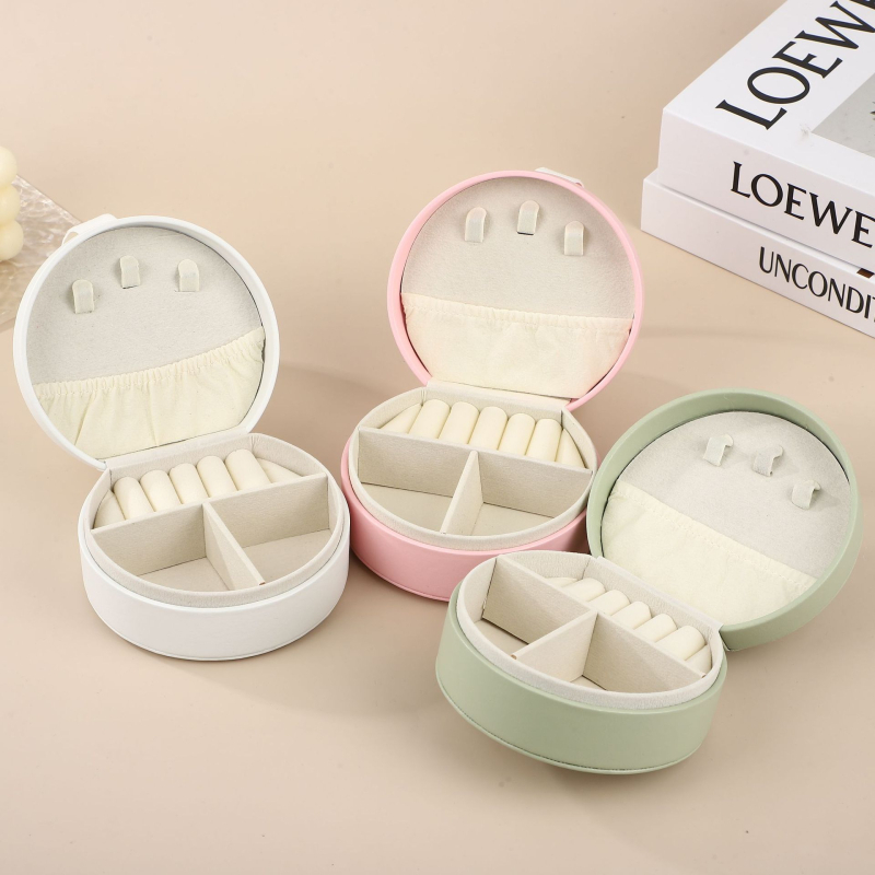 Csúcskategóriás félkör alakú hordozható mini ékszerdoboz hordozható utazási ékszer kiegészítők fülbevalók fülbevaló tárolódoboz bőr doboz