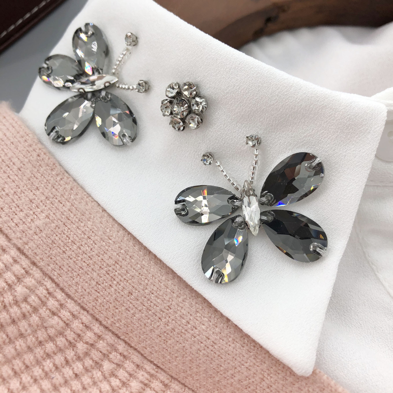 „Butterfly“ kūrybinio dizaino butikinė netikra apykaklė, grynai rankomis siūta butikinė marškinėlių apykaklė, moteriška aukščiausios klasės apykaklė