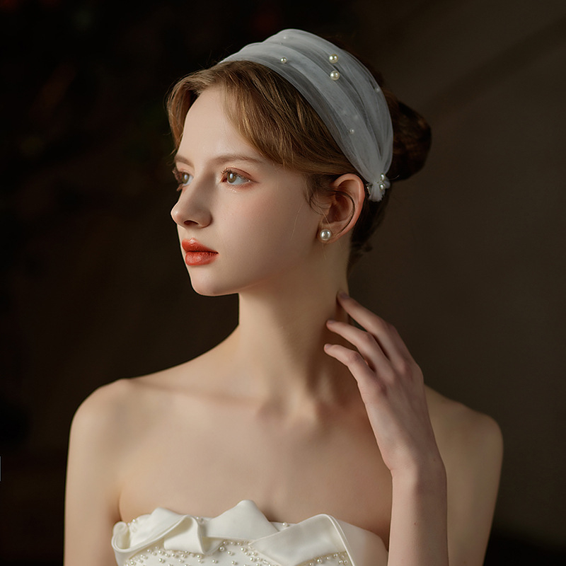 Bentiță de păr cu mărgele pentru călătoria de nuntă a miresei