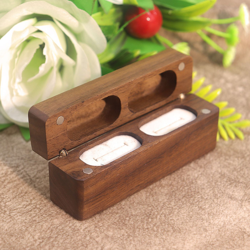 Uus pika ribaga magnetiline sõrmusekarp nelja magnetiga imemisrõngaga sõrmusesõrme ehtekarp musta pähkliga ehtepakendikarp ehtepakendikarp naistele