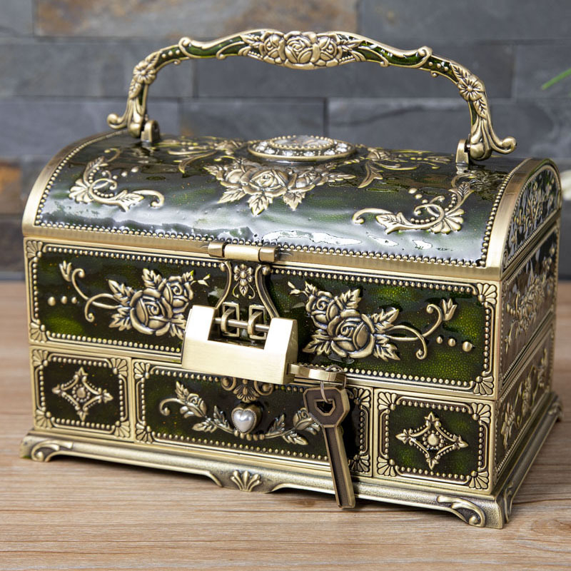 Fém kreatív esküvői ékszerdoboz többrétegű nagy kapacitású ékszertároló doboz fogantyú tükörrel, kiváló minőségű érzetet