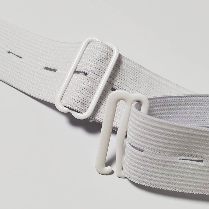 Határokon átnyúló ellátási fűzőlyukú egyszerű stílusú ingpánt férfiaknak és nőknek, ingrögzítő öv, fekete-fehér fémcsatos öv