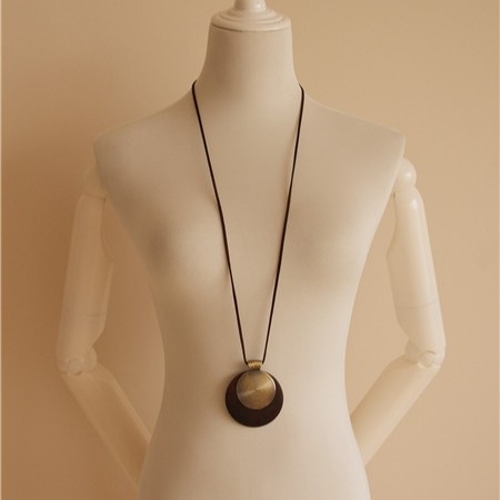 Vintage etnikai stílusú női pamut és lenvászon kiegészítők egyszerű fa hurok ötvözet hosszú nyaklánc pulóverlánc új