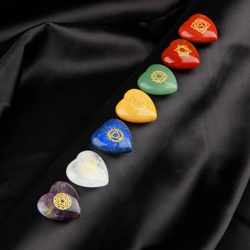 Natūralus spalvingas krištolinis agatas, širdies formos reiki runų akmuo, jogos akmens karatų kostiumas, 7 širdies formos kostiumas