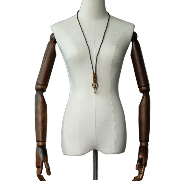 Mažas apvalus dramblio galvos sluoksnio karvės odos raktų pakabukas ant riešo, pakabinamas raktas ant automobilio raktų pakabuko, kaklo virvė