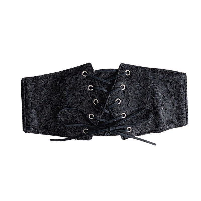 Veniv vöökoht, naiste pealisrõivas, pitsist kaunistustega kleit, elegantne, sale, moodne, universaalne kleit, elastne ülilai vöö