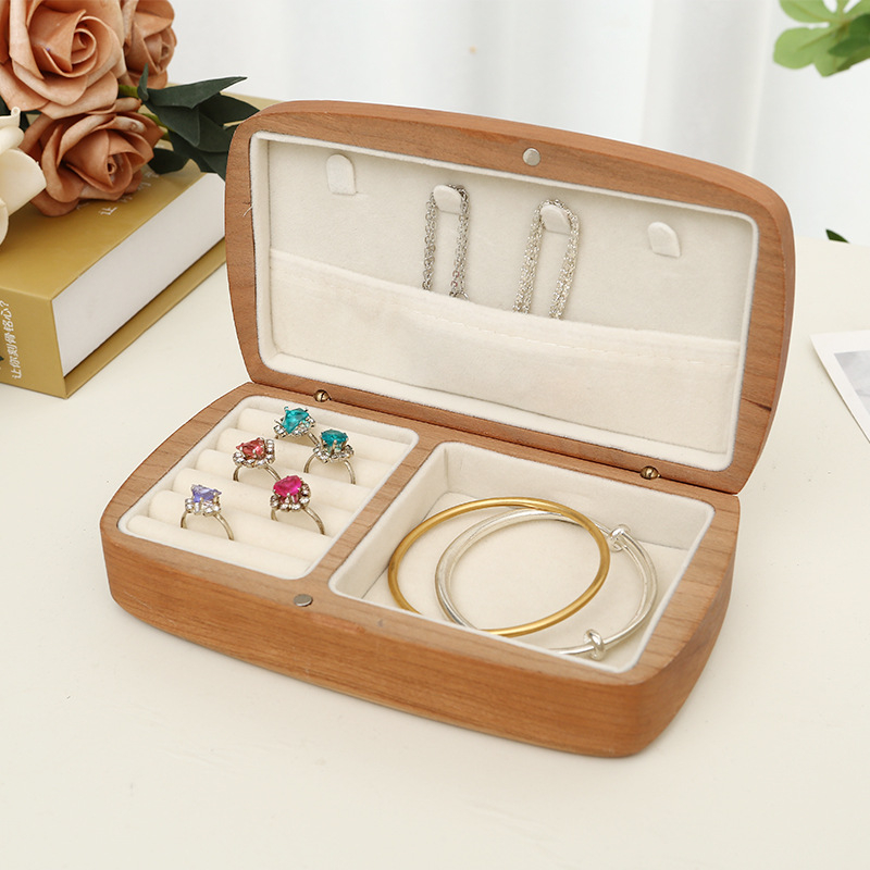 Tömörfa ékszerdoboz Retro hordozható gyűrű nyaklánc tároló doboz Ékszergyűjtő doboz Fa felhajtható ékszertároló doboz