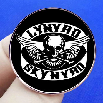 Lynyrd Skynyrd Linnard skinard bross, déli rockzenekar jelvény, kitűző, fém jelvény