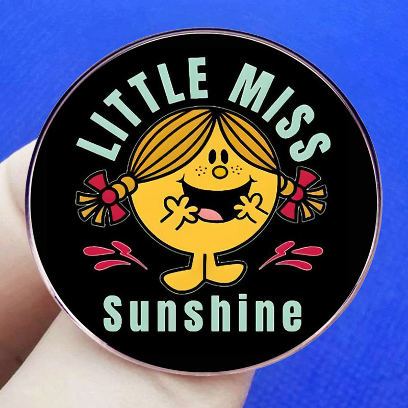 Napsütéses kis szépség bross rajzfilm anime kitűző fémötvözetből készült jelvény kiegészítők