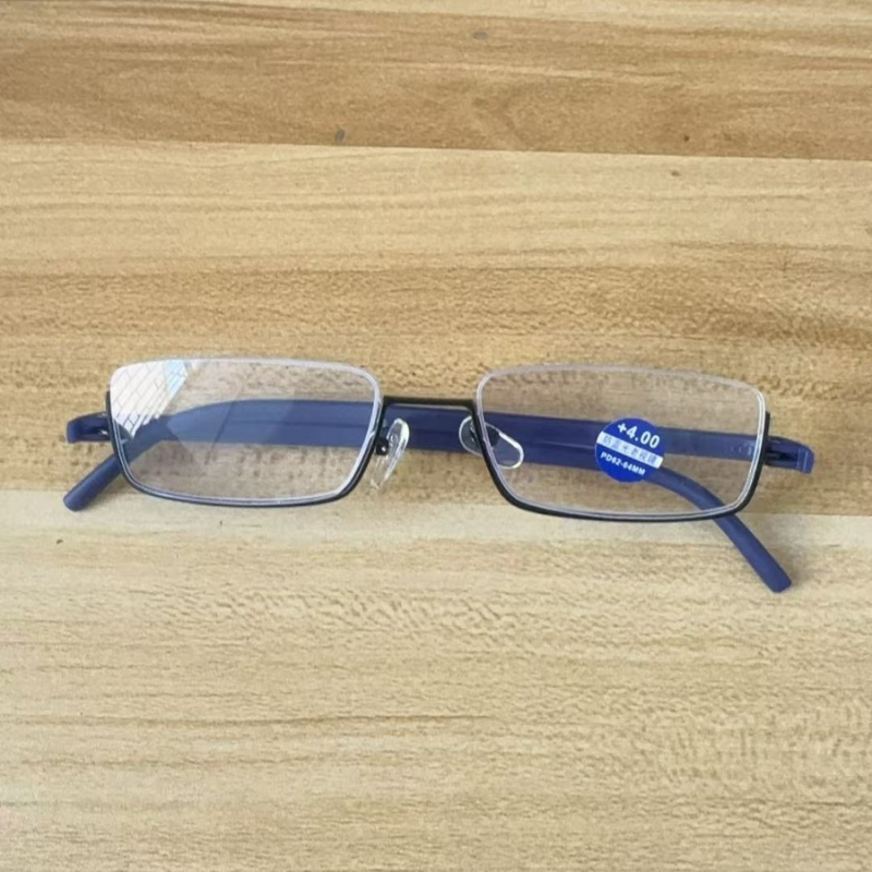 Modne nove naočale za čitanje s poluokvirom za muškarce i žene, prijenosne modne naočale za čitanje s kutijom, anti-plavo svjetlo, prekogranične naočale za čitanje na zalihi