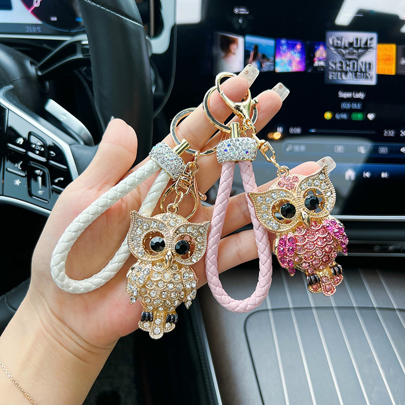 Gyémánttal kirakott bagoly autós kulcstartó férfi és női kreatív iskolatáska medál fém autós kulcstartó határokon átnyúló apró ajándékok