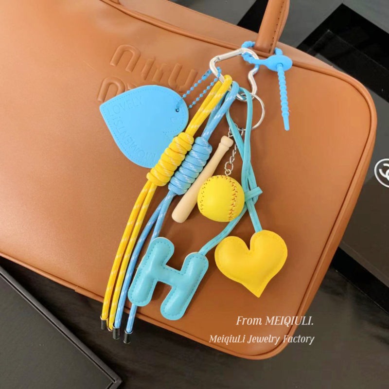 Ins Blogger azonos stílusú szőtt kötél táska medál Advanced Sense MIU nyakba akasztható kulcstartó medál táska medál