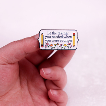 Tanári bross jelvény kiegészítők