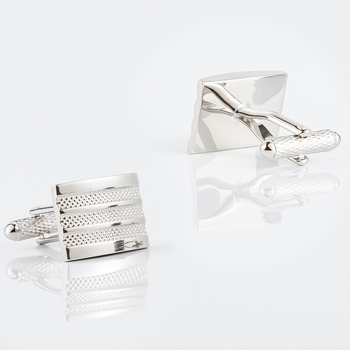 na zalihi nove visokokvalitetne galvanizirane srebrne reljefne metalne manžete s uzorkom, vanjska trgovina muške francuske manžete veleprodaja
