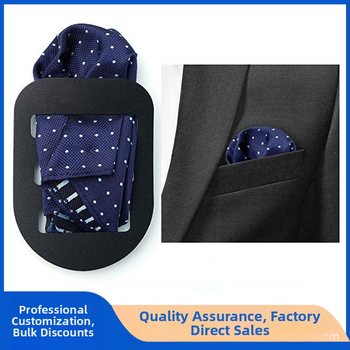 Kostiumo atvarto kišenė kelnėms Kvadratinė rankšluosčio tvirtinimo segtukas Nosinaitės nosinaitės tvirtinimo segtukas Kostiumo atvarto kišenė kelnėms Atraminis rėmas