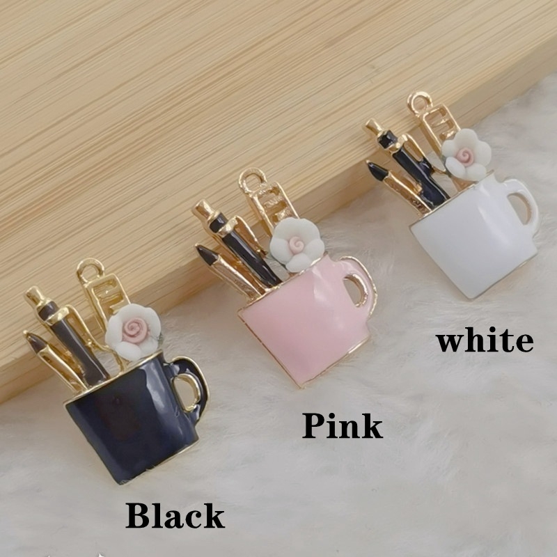 Határokon átnyúló új piros Apple ceruza tolltartó diákoknak ballagási emlékére tanárnapi emlékkulcstartó