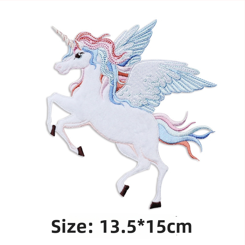 Sparnus išskleidžiantis vienaragio didelės mergaitės širdelės siuvinėtas audinio lipdukas „pasidaryk pats“ rankos lipdukas, paskyros lipdukas, marškinėlių lipdukas, megztinio dekoravimo lipdukas, drabužių lopų lipdukas