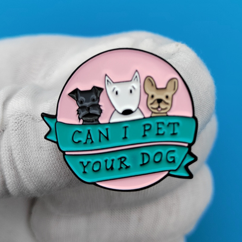 Kreatív aranyos rajzfilm állatos bross, megérinthetem a kutyád fém jelvényét, Joker divatkiegészítők