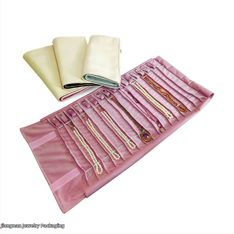 Rotaslietu kaklarota ar gumijas lentes uzglabāšanas ruļļa maisiņu izstādei Pārnēsājama rokassprādze Displeja kolekcija Saliekama soma Rotaslietu soma