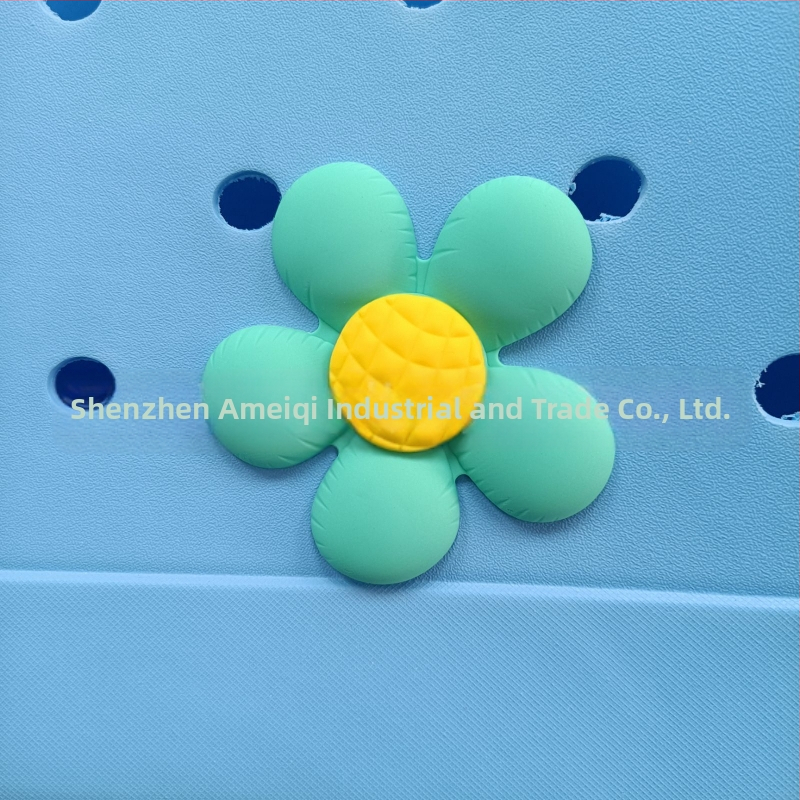 Accesorii populare transfrontaliere pentru plajă, geantă cu gaură de flori, accesorii decorative drăguțe, geantă cu gaură de plajă, cataramă de geantă cu pandantiv