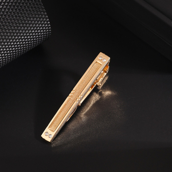 Uus piiriülene ja populaarne meeste pidulik rõivas, kerge luksuslik lipsuklamber teemantvärvi ärimoe isikupärastatud kulla ja hõbedaga