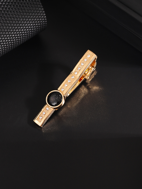 Uus piiriülene ja populaarne meeste pidulik rõivas, kerge luksuslik lipsuklamber teemantvärvi ärimoe isikupärastatud kulla ja hõbedaga