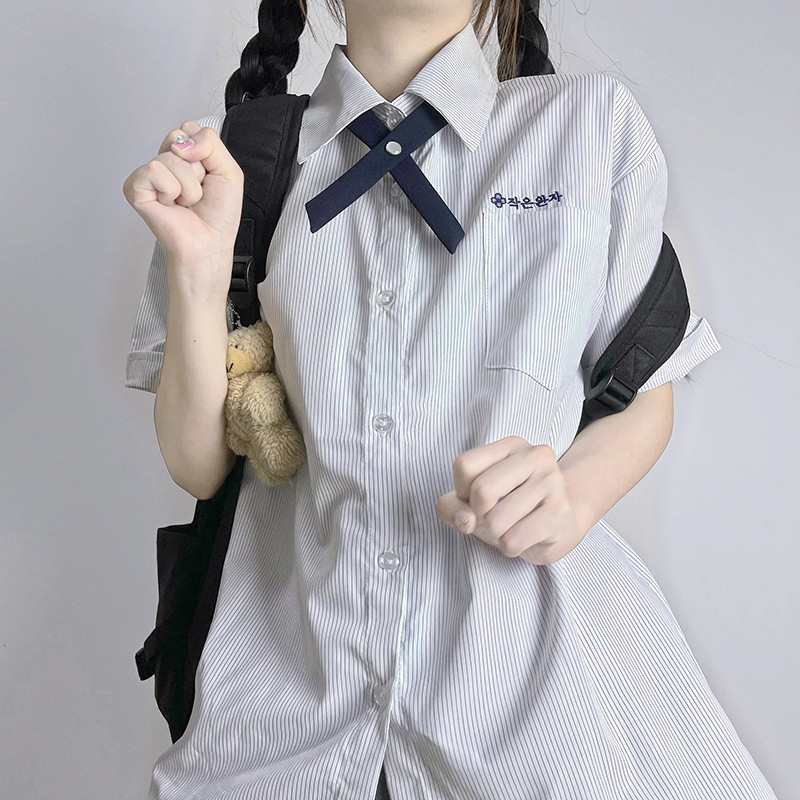 Tai koolivorm, õpilaste JK vormiriietus, meeste ja naiste ärirõivas, ristlipsuga, lillega