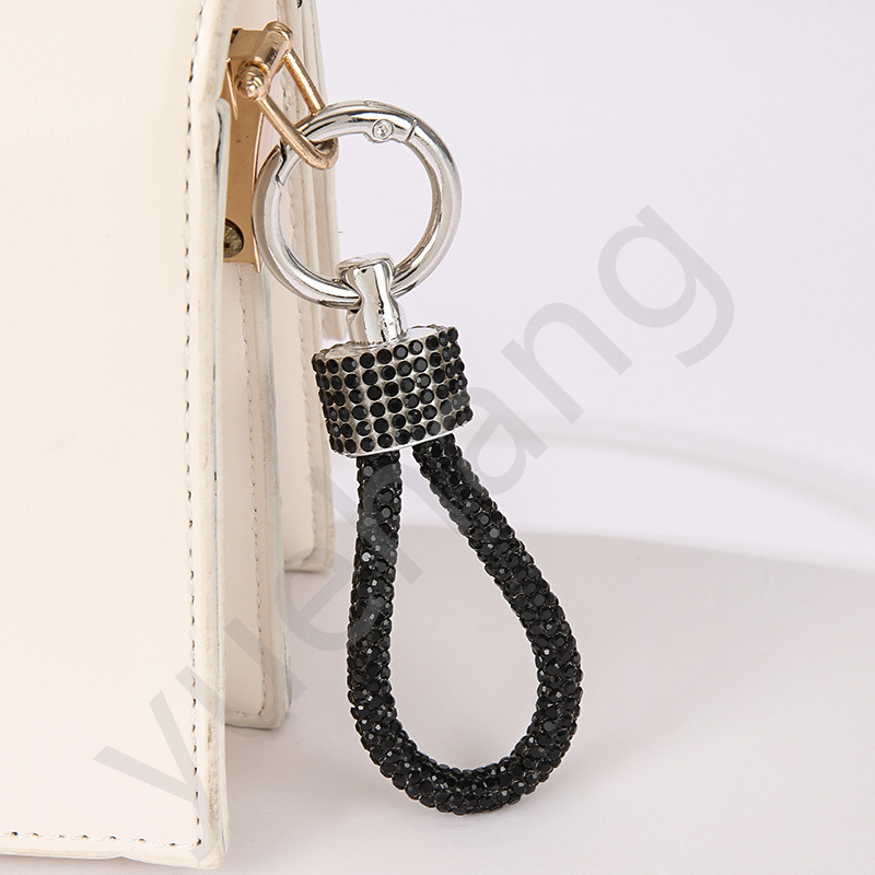 Határokon átnyúló 8 soros 6. számú fúrócső rugós gyűrű kulcstartó medál mobiltelefon medál poggyász medál kiváló és sokoldalú