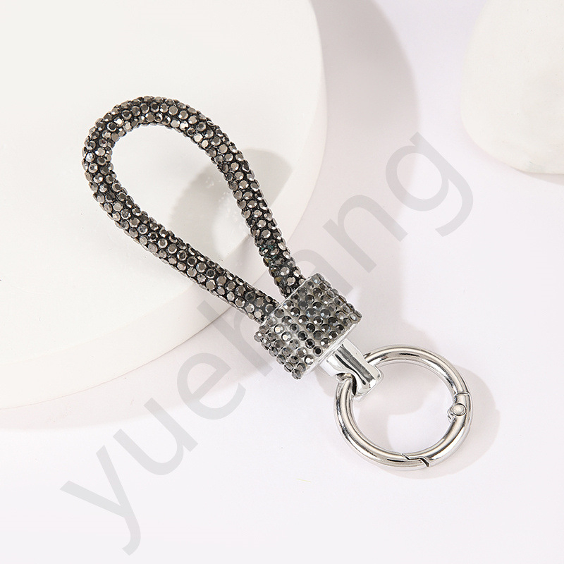 Határokon átnyúló 8 soros 6. számú fúrócső rugós gyűrű kulcstartó medál mobiltelefon medál poggyász medál kiváló és sokoldalú