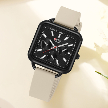 Férfi importált kvarcóra 2024 új, világító, vízálló, divatos, élő robbanások, tér, ultravékony, divatos