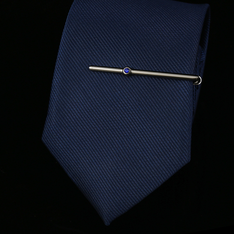 Elegantne kerge luksuslik meeste kristall-tsirkoonist õhuke lipsuklamber roosakuldne peen sihvakas kristall-lipsuklamber