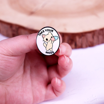 Gyógyszeres zománctű kawaii macskás bross jelvény divatékszer