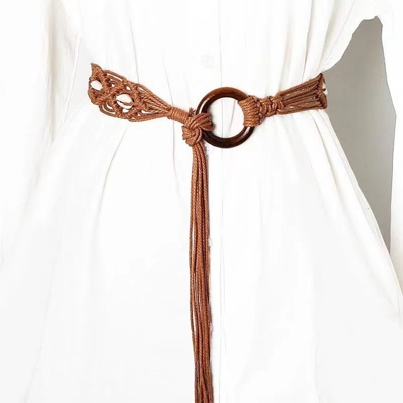 Vintage kerek csattal szőtt széles övű női ruha egyszerű, mindenhez illő dekoratív ruha bojtos kötéllel ellátott deréklánc kiegészítőkkel
