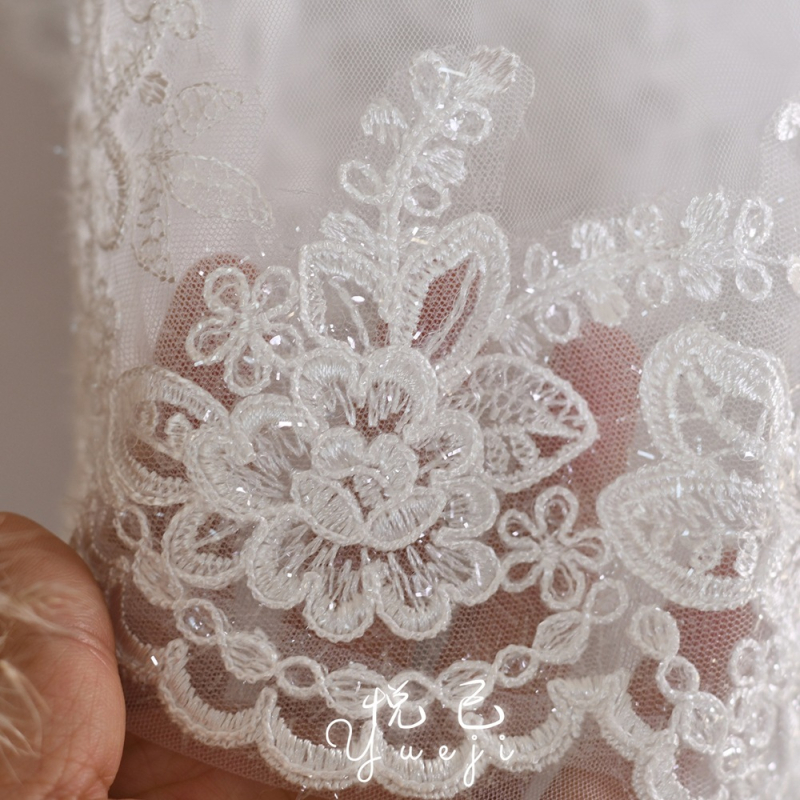 Yueji външна търговия изискан дантелен булчински воал катедрален дълъг бродиран бял воал YJV105