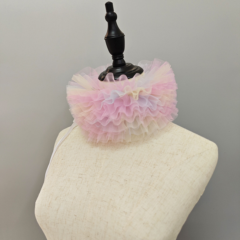 Pārrobežu Amazones pūkainā daudzslāņu salokāmā kakla siksna ar krāsainu princeses kakla siksnu renesanses rotaļu kakla siksna