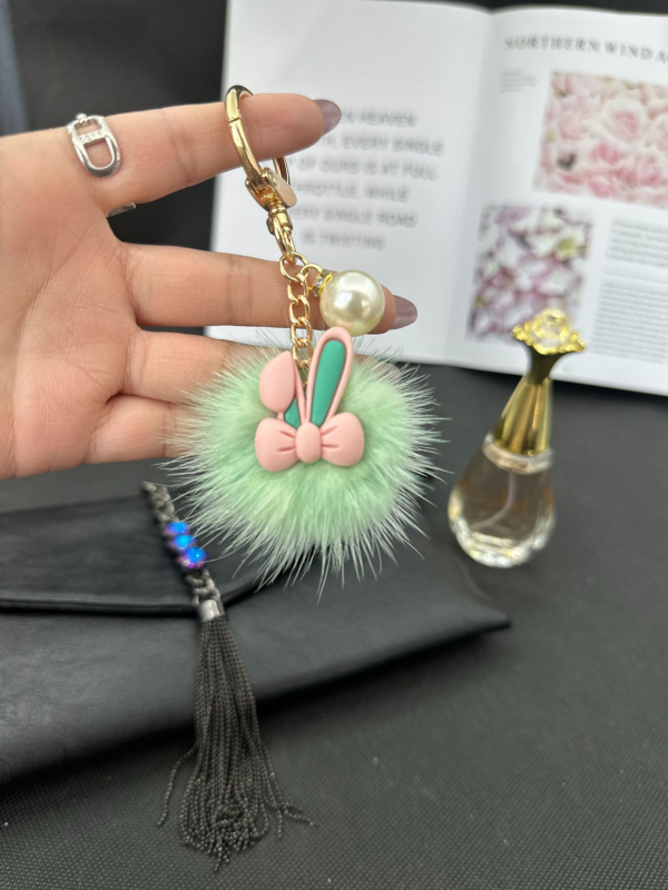 Igazi nercszőrből készült aranyos nyúl autós kulcstartó medál dél-koreai plüss baba babatáskában függő díszek