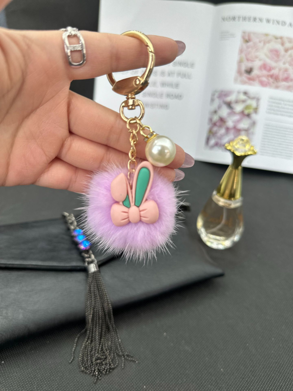 Igazi nercszőrből készült aranyos nyúl autós kulcstartó medál dél-koreai plüss baba babatáskában függő díszek