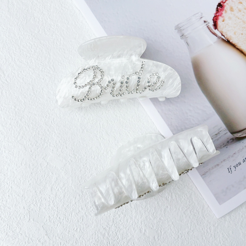 Európai és amerikai, határokon átnyúló, elérhető luxus, gyémántokkal kirakott angol cápakapcsok, egyszerű, csúcskategóriás, elegáns, divatos, sokoldalú, hátulról rögzíthető fejkapocs