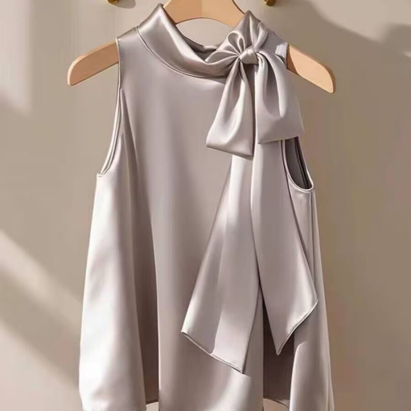 Francia stílusú, enyhén érett, niche lila szatén masnis női nyári, egyedi, tündéri, gyönyörű, lenge ujjatlan felső